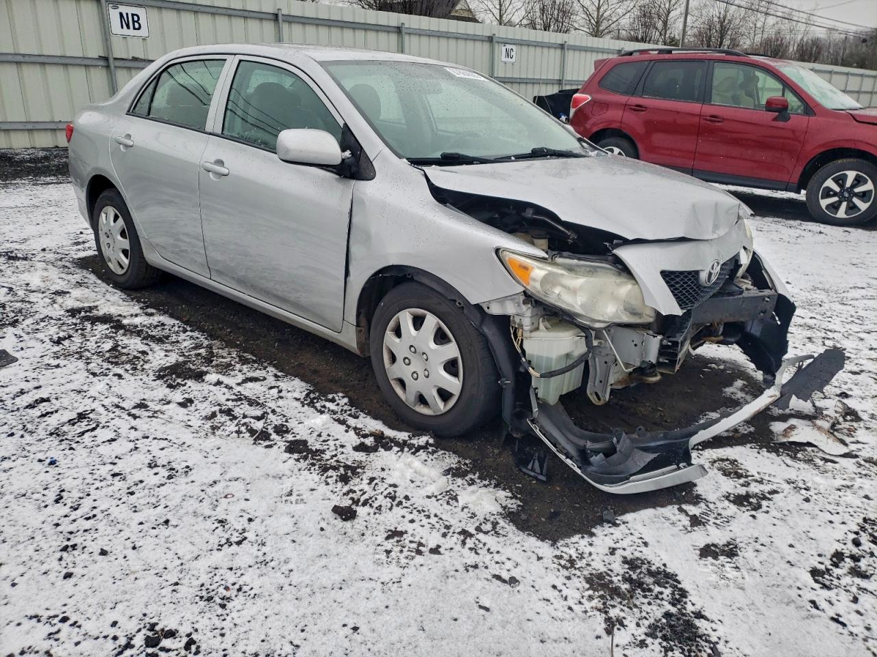 Toyota Corolla Base Image 8