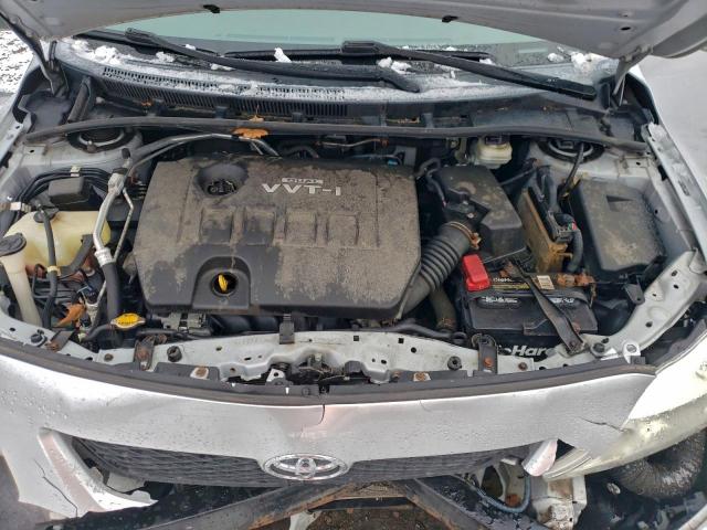 Toyota Corolla Base Image 10