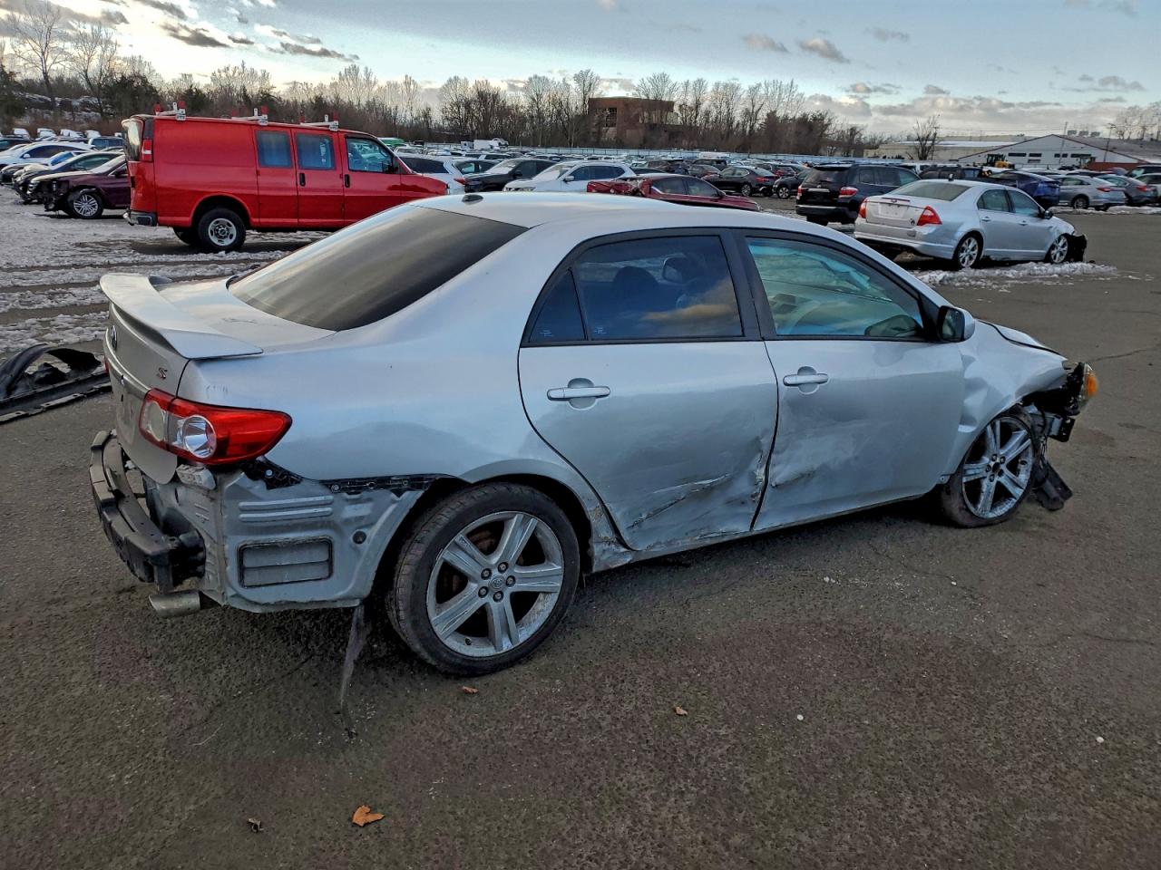 Toyota Corolla Base Image 7