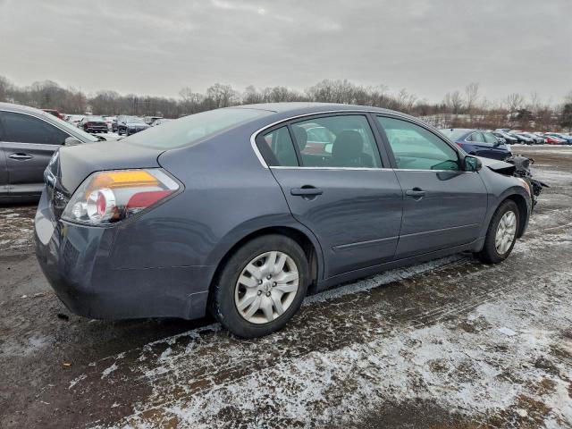 Nissan Altima Base Image 3