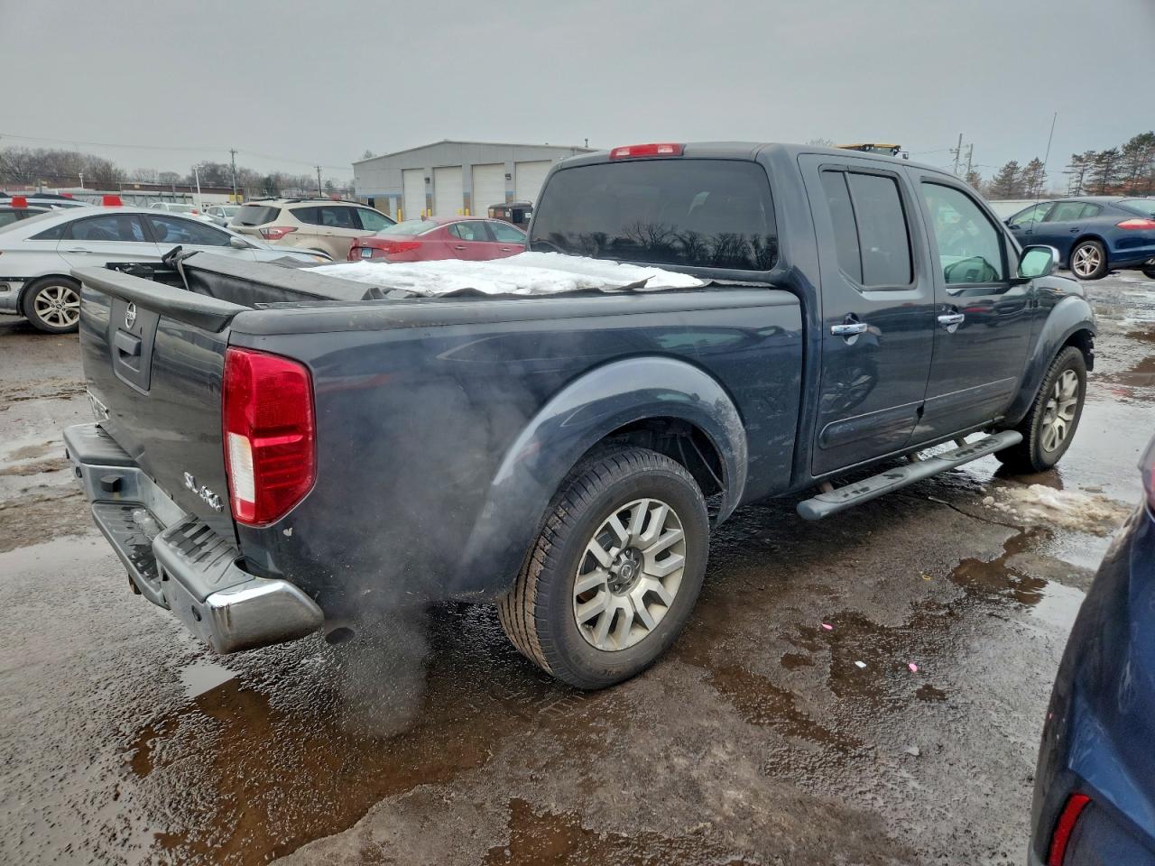 Nissan Frontier Sv Image 2