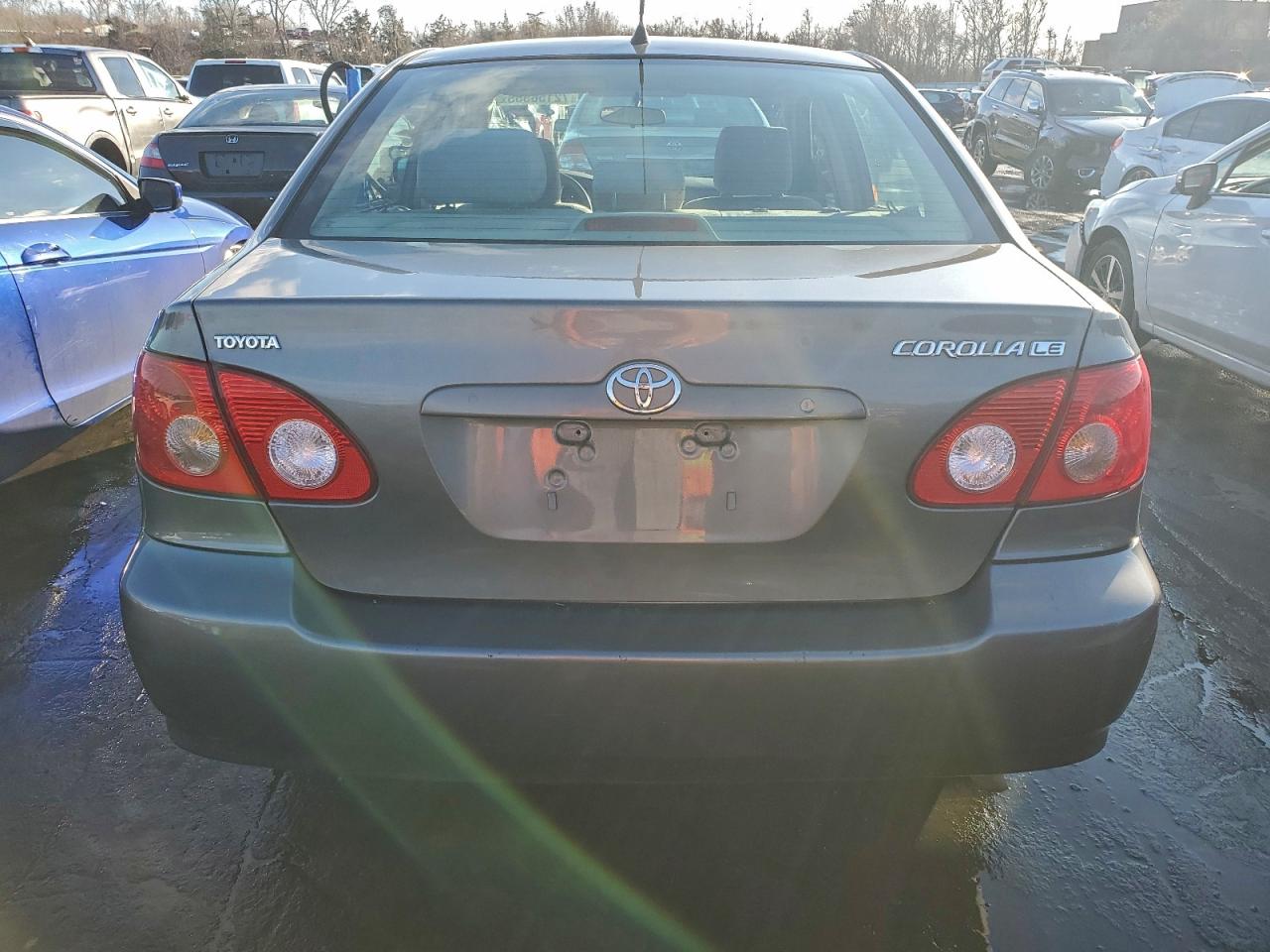 Toyota Corolla Ce Image 3