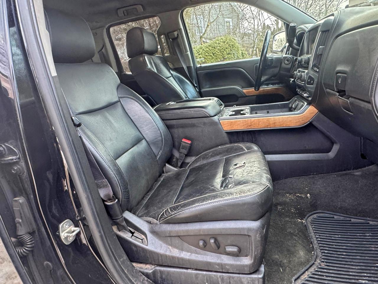 Chevrolet Silverado K1500 Ltz Image 7