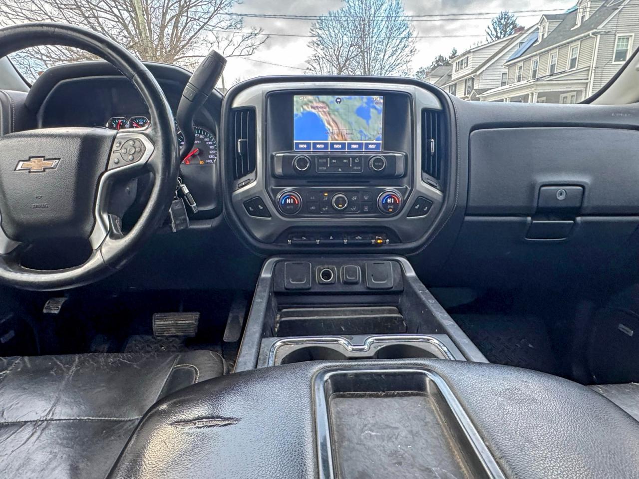 Chevrolet Silverado K1500 Ltz Image 11