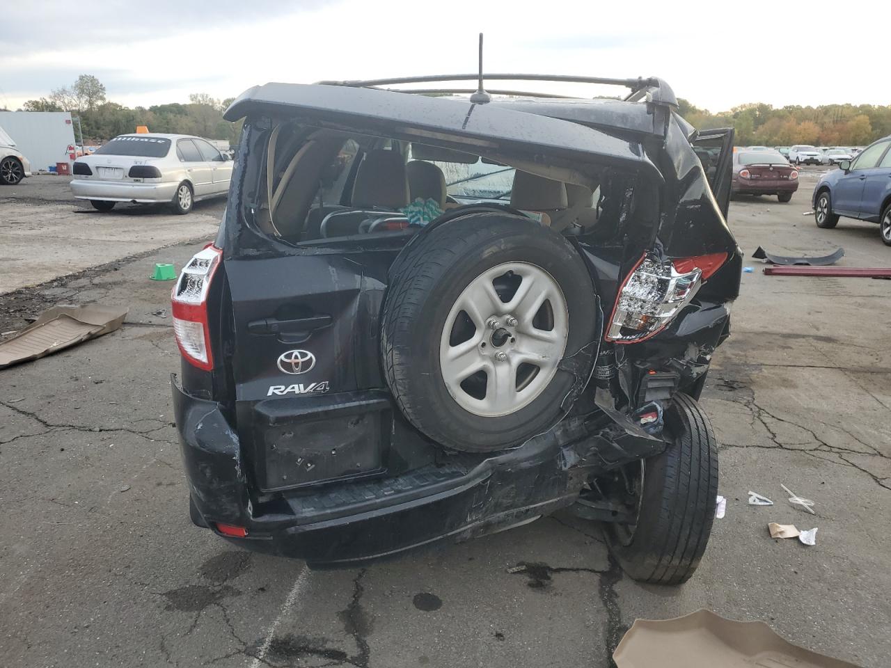 Toyota RAV4 Limited Image 6