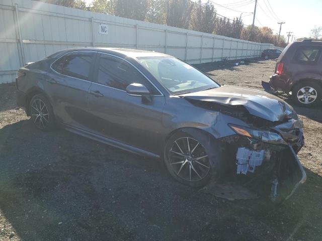 Toyota Camry Se Night Shade Image 3