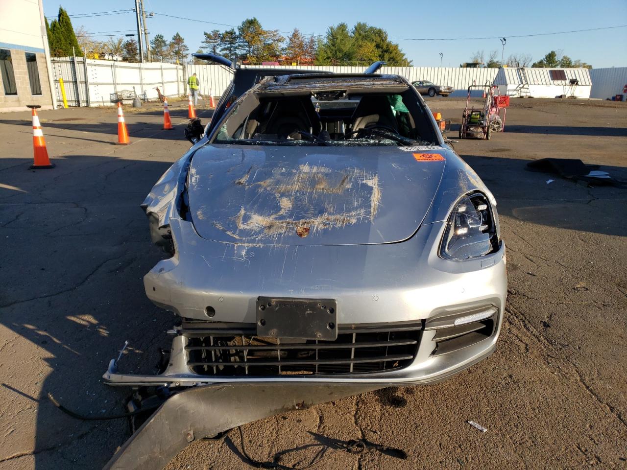 Porsche Panamera 4 Image 2