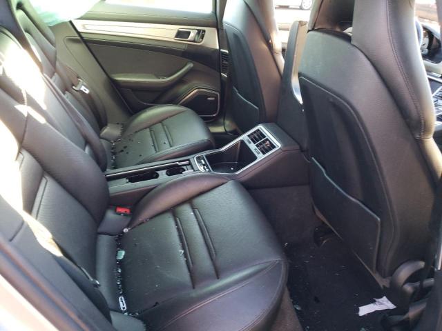 Porsche Panamera 4 Image 11