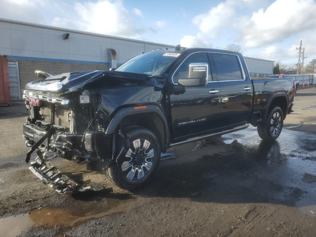 GMC Sierra K2500 Denali Image 1