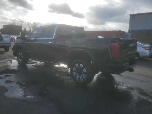 GMC Sierra K2500 Denali Image 2