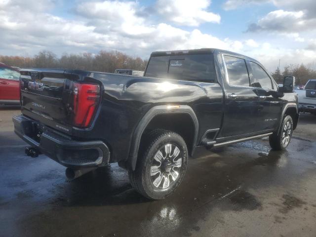 GMC Sierra K2500 Denali Image 3