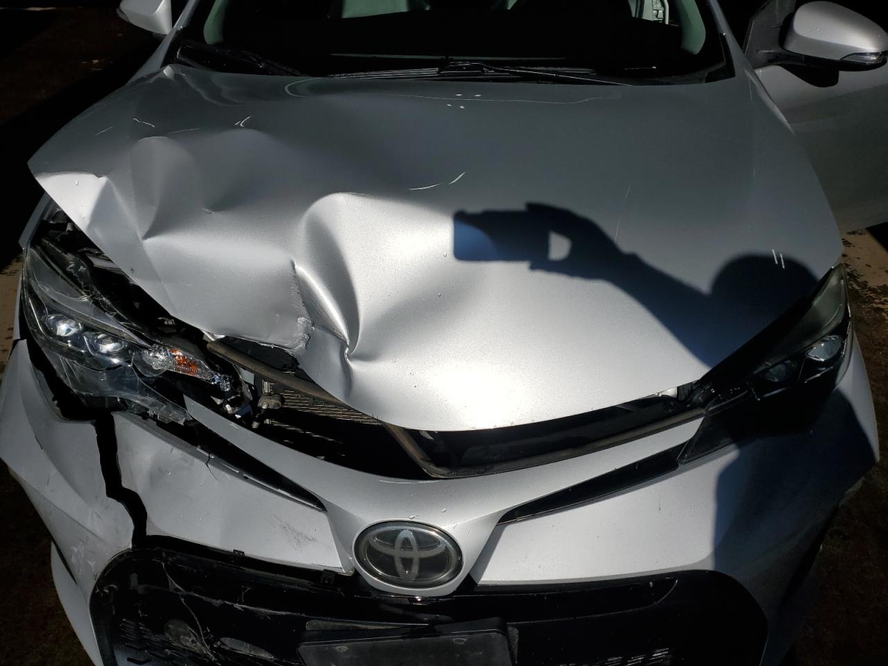 Toyota Corolla L Image 7