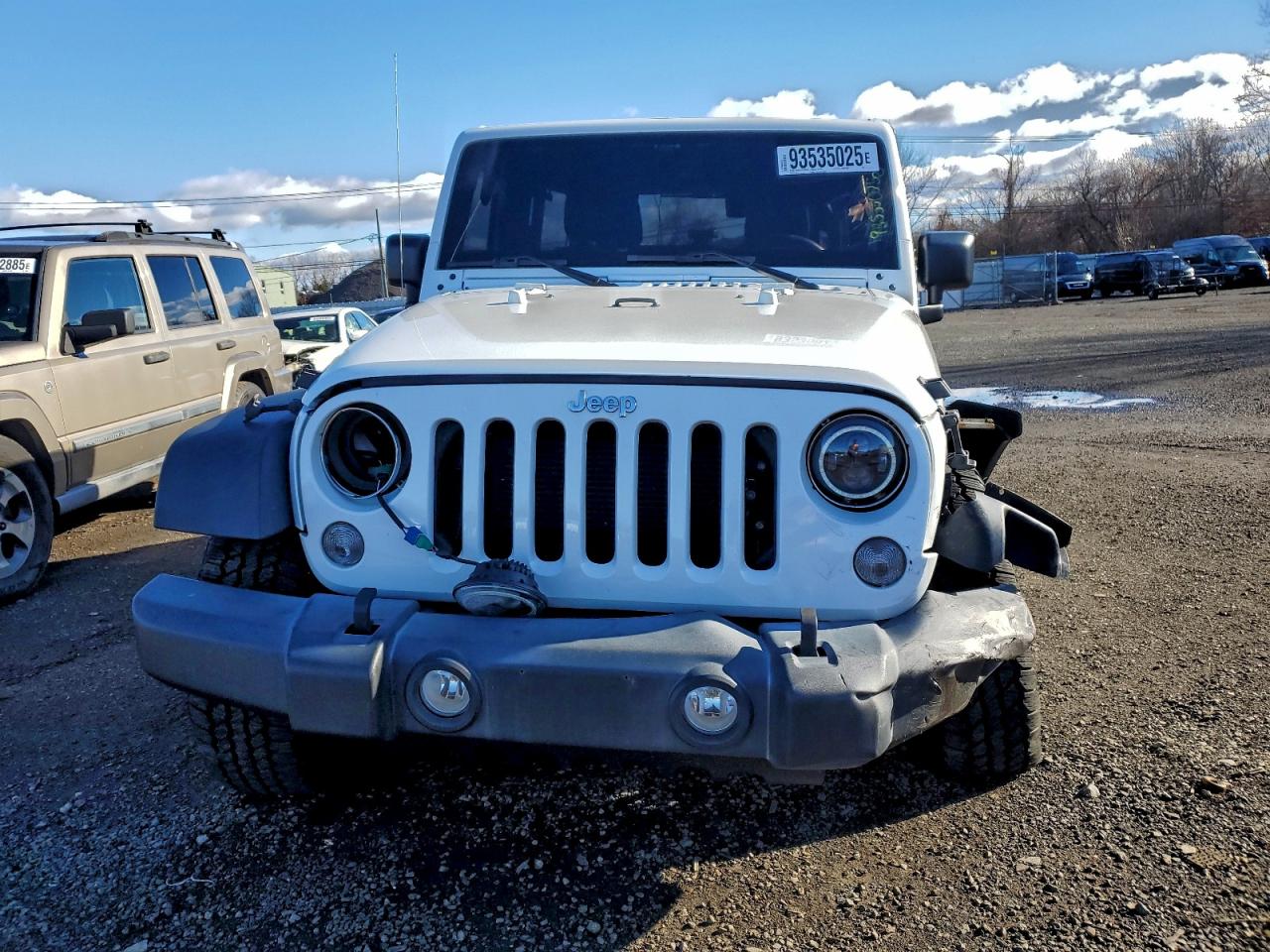 Jeep Wrangler Sport Image 9