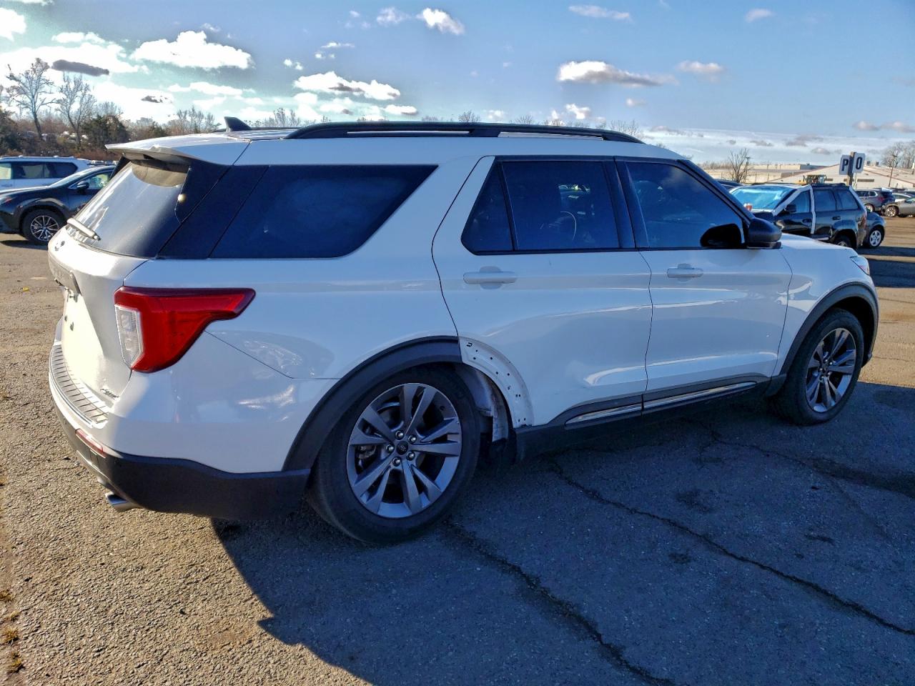 Ford Explorer Xlt Image 9