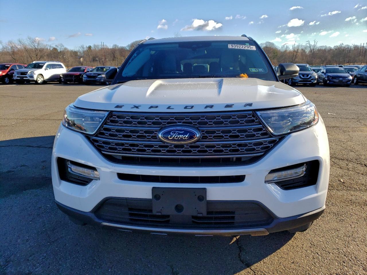 Ford Explorer Xlt Image 2