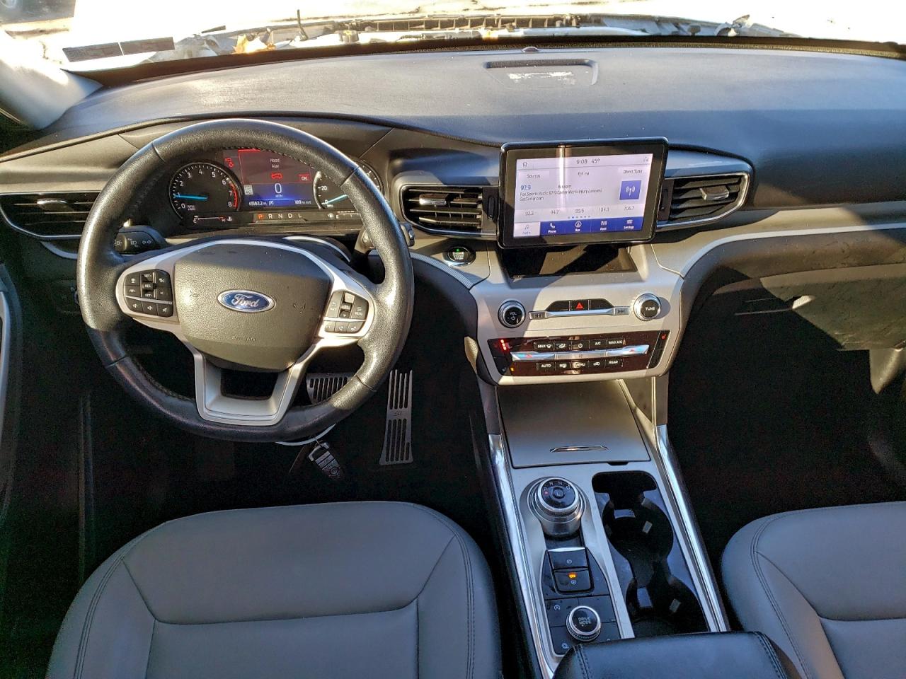 Ford Explorer Xlt Image 3