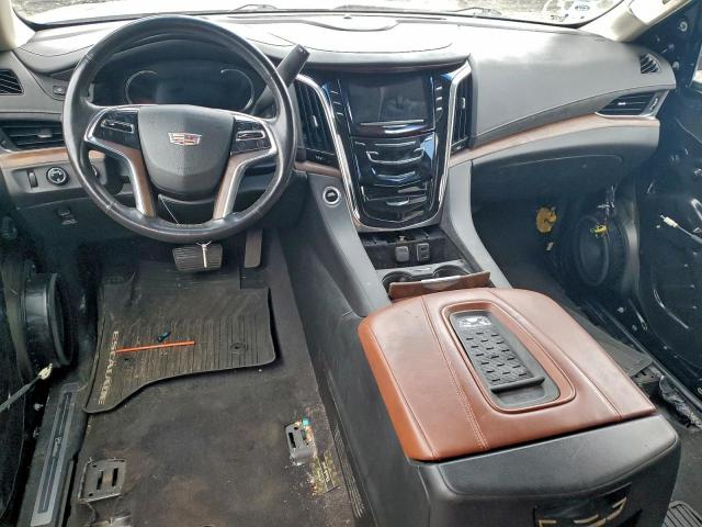 Cadillac Escalade Premium Luxury Image 10
