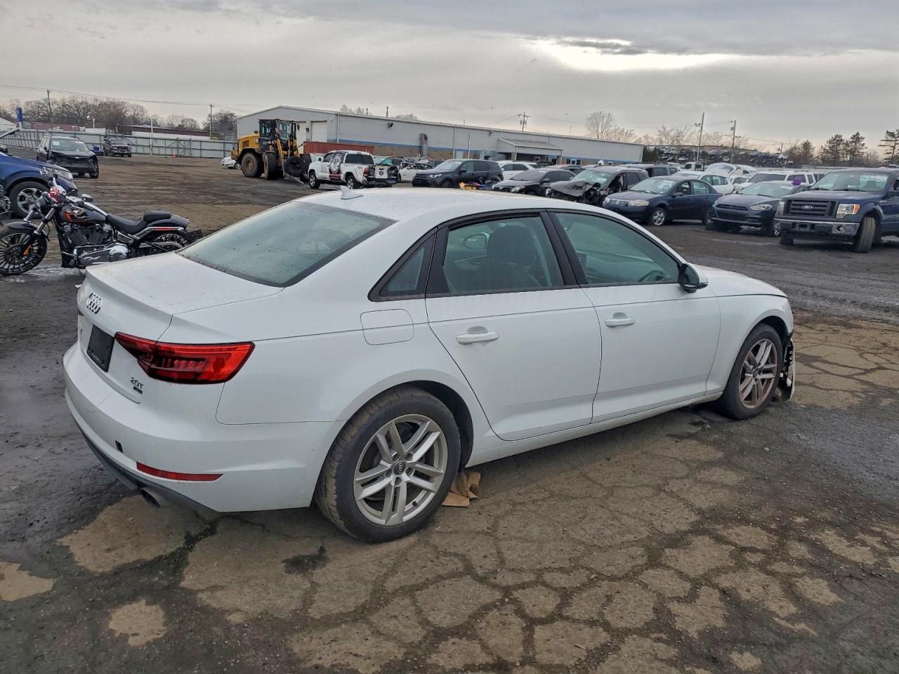 Audi A4 Ultra Premium Image 11