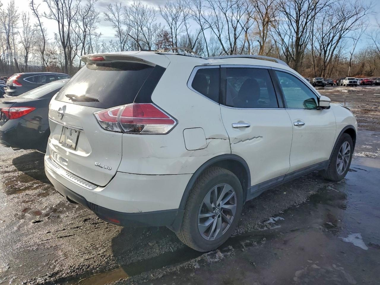 Nissan Rogue S Image 13