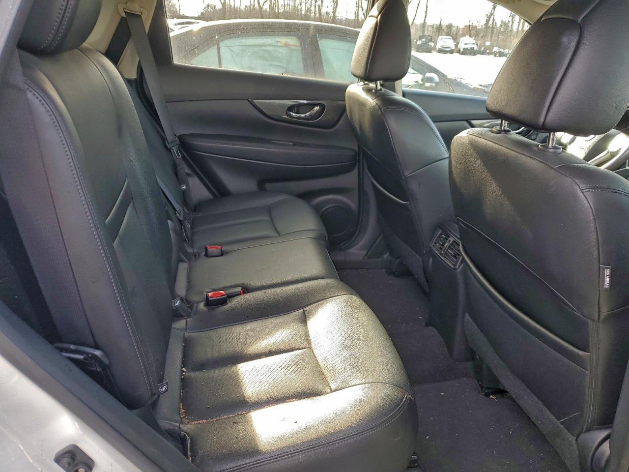 Nissan Rogue S Image 9