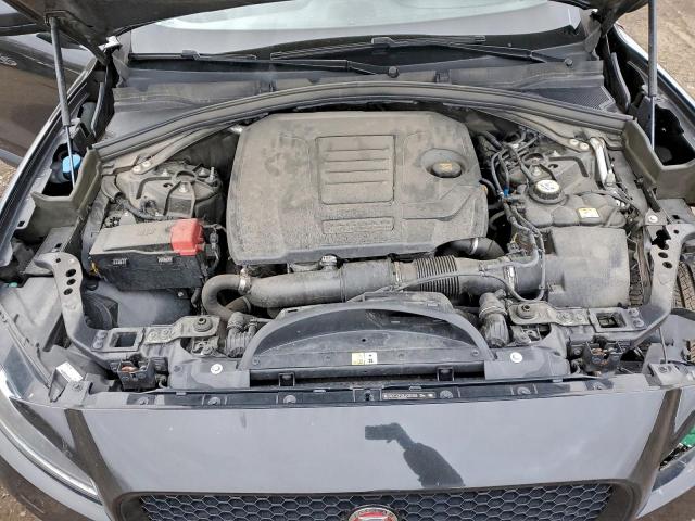 Jaguar F-PACE Premium Image 8