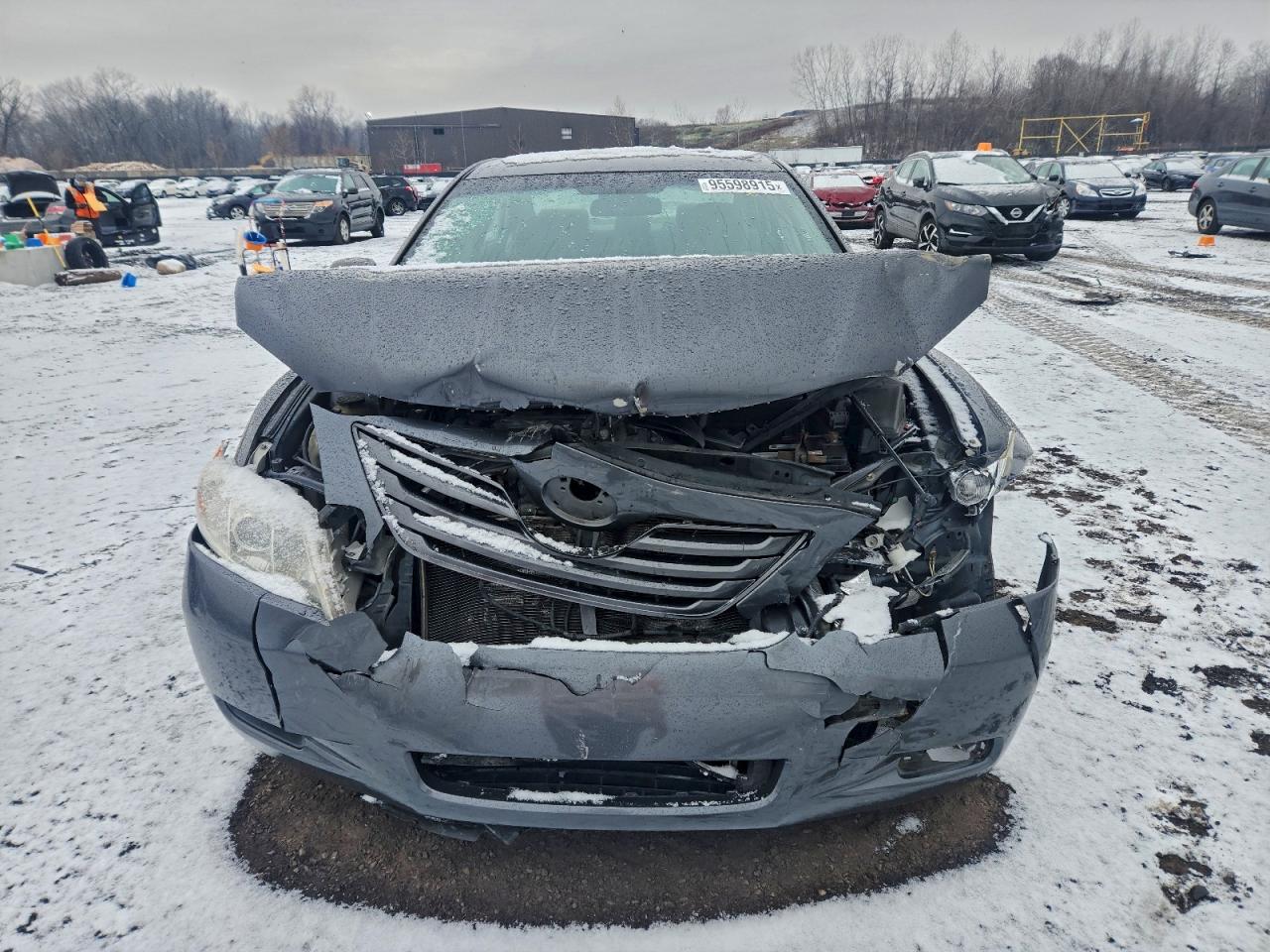 Toyota Camry Base Image 5