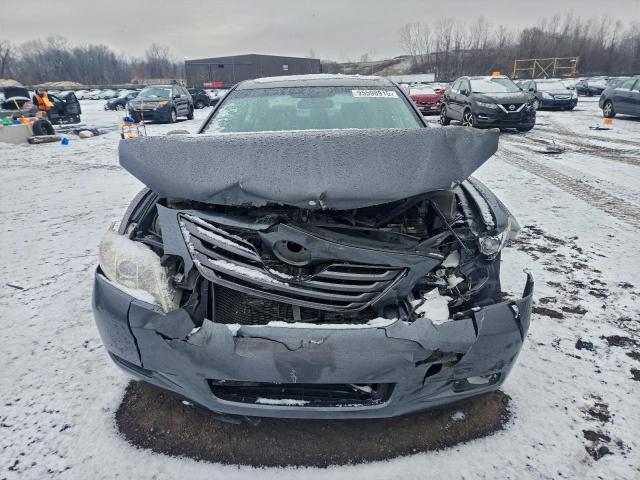 Toyota Camry Base Image 5