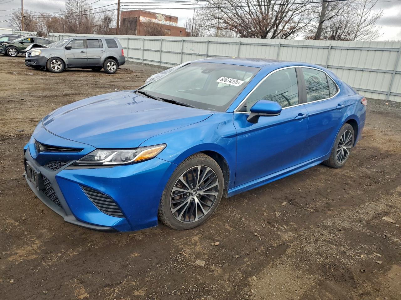 Toyota Camry Se Image 1