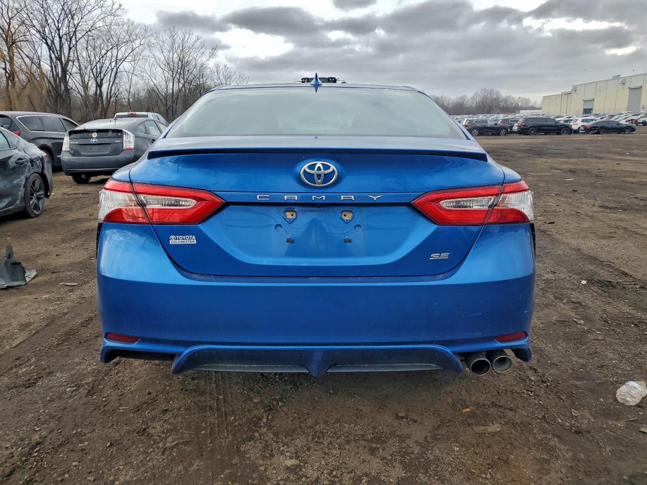 Toyota Camry Se Image 5