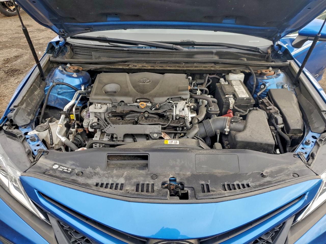 Toyota Camry Se Image 8