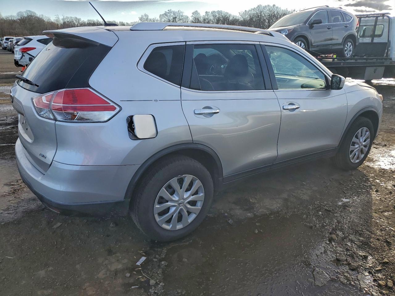 Nissan Rogue S Image 9