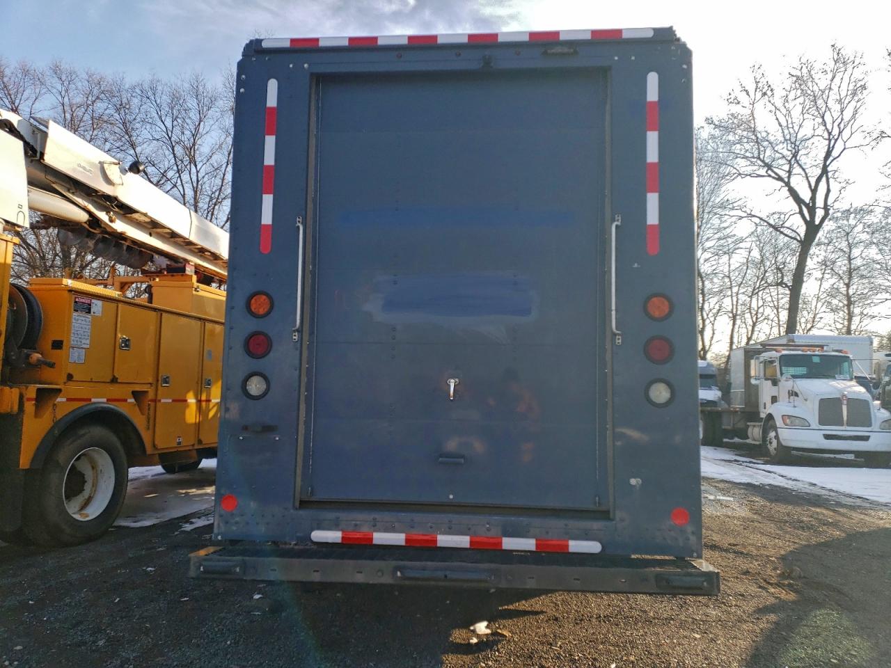 Freightliner Mt45 M Line Walk-in Van Image 4