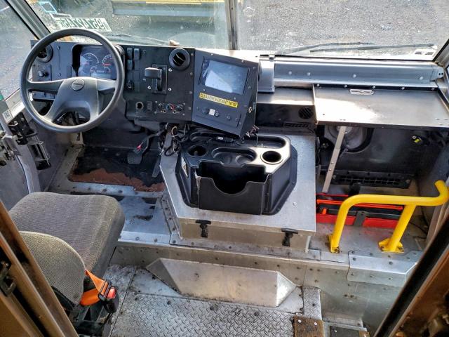 Freightliner Mt45 M Line Walk-in Van Image 11