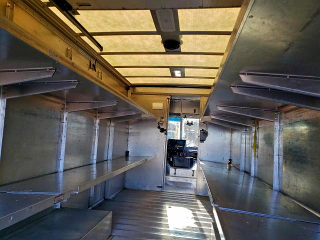 Freightliner Mt45 M Line Walk-in Van Image 7