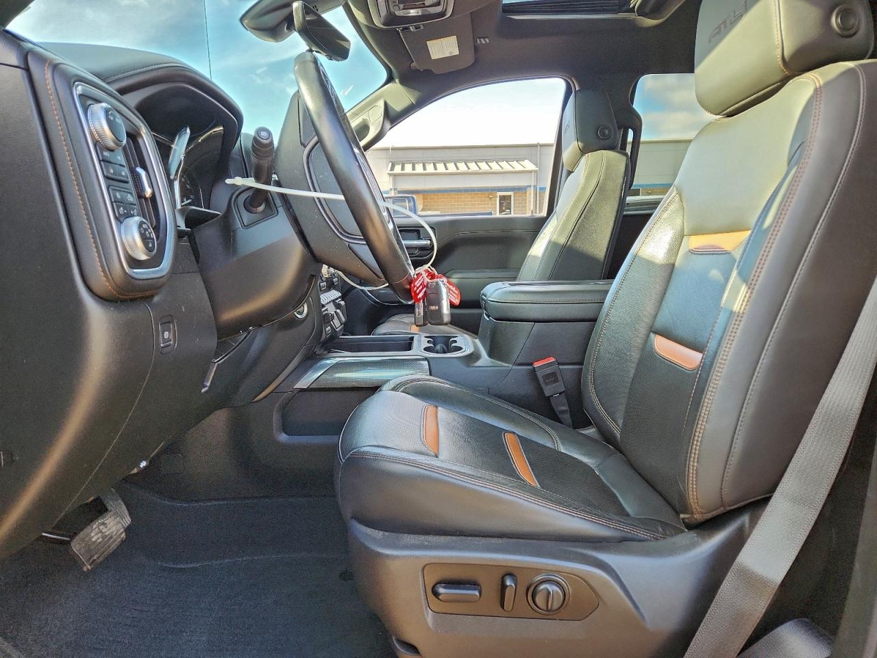 GMC Sierra K1500 At4 Image 3