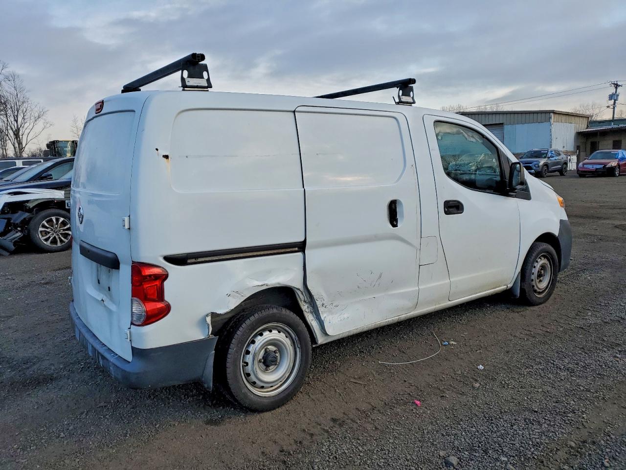 Nissan Nv 2.5s Image 2
