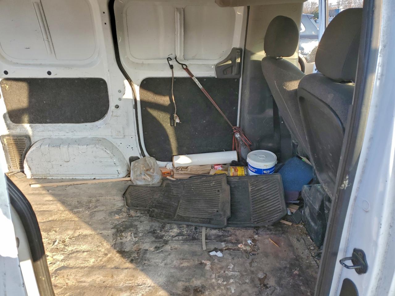 Nissan Nv 2.5s Image 8