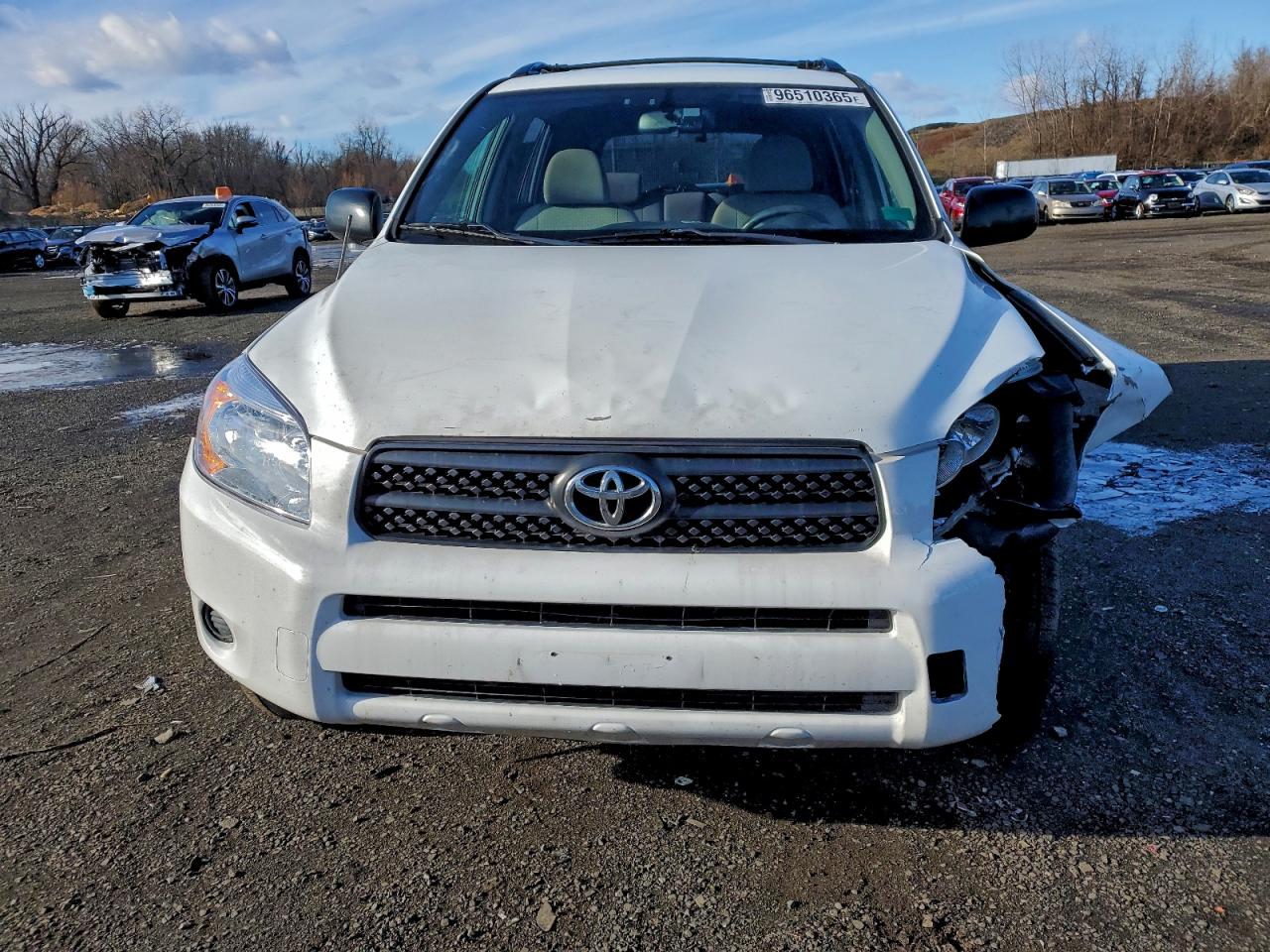 Toyota RAV4 Image 10