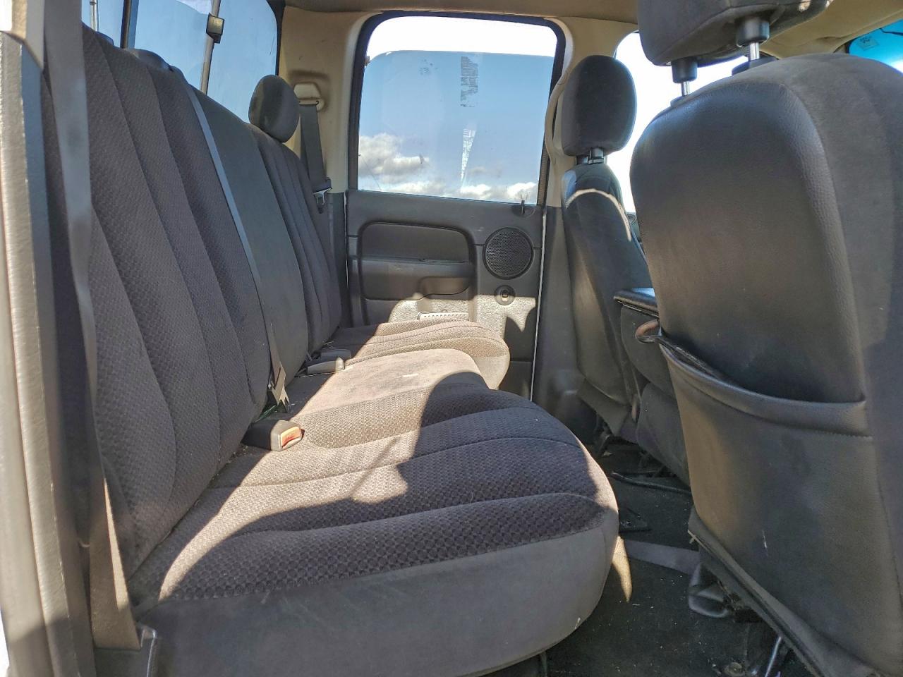 Dodge Ram 1500 St Image 11