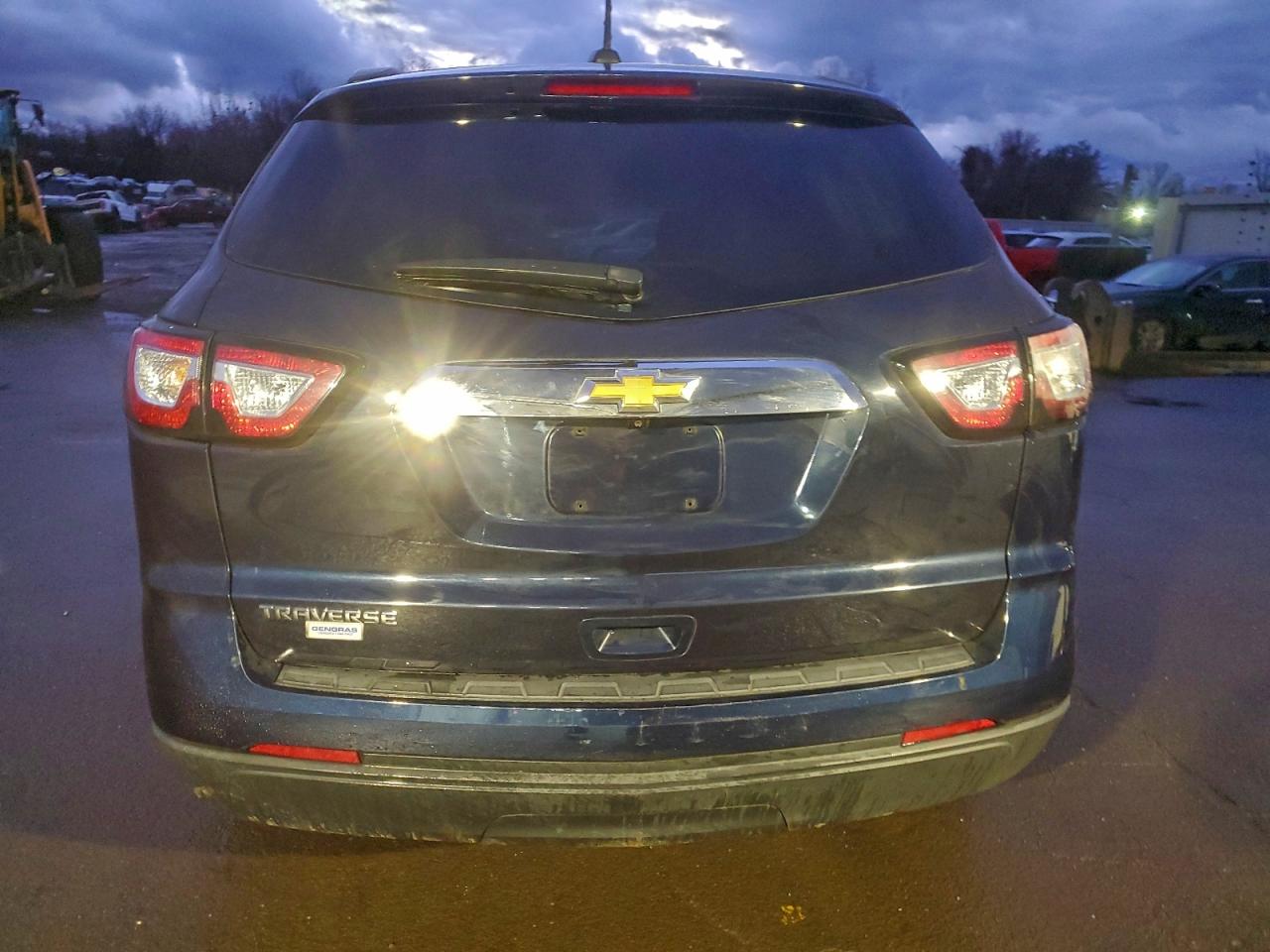 Chevrolet Traverse Ls Image 6