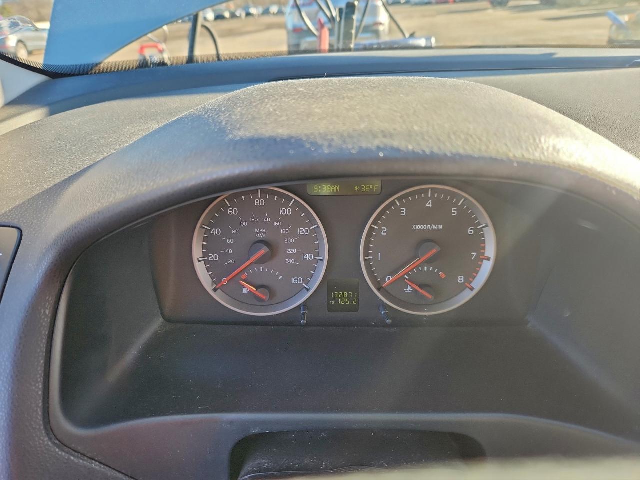 Volvo S40 2.4i Image 11