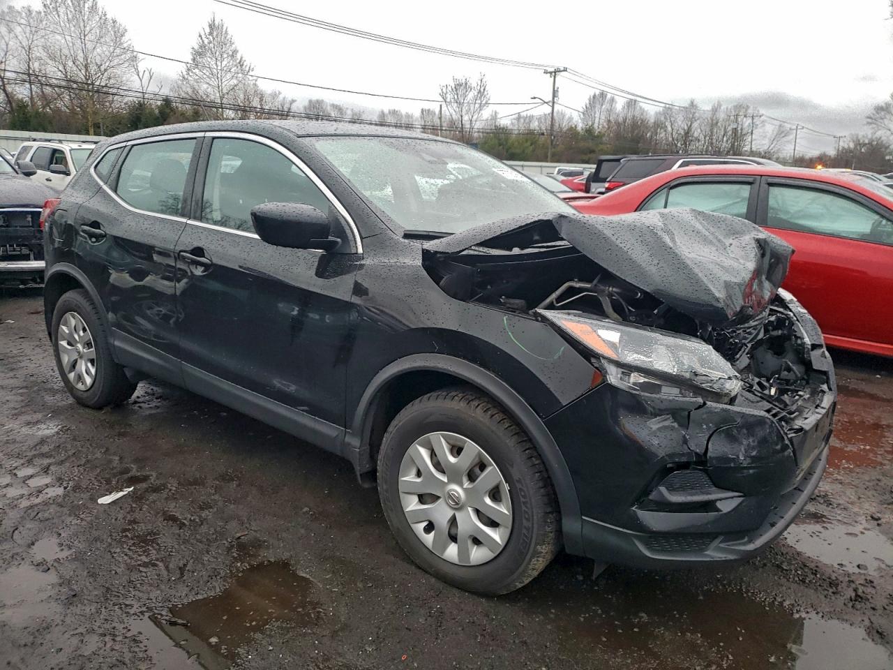 Nissan Rogue S Image 2