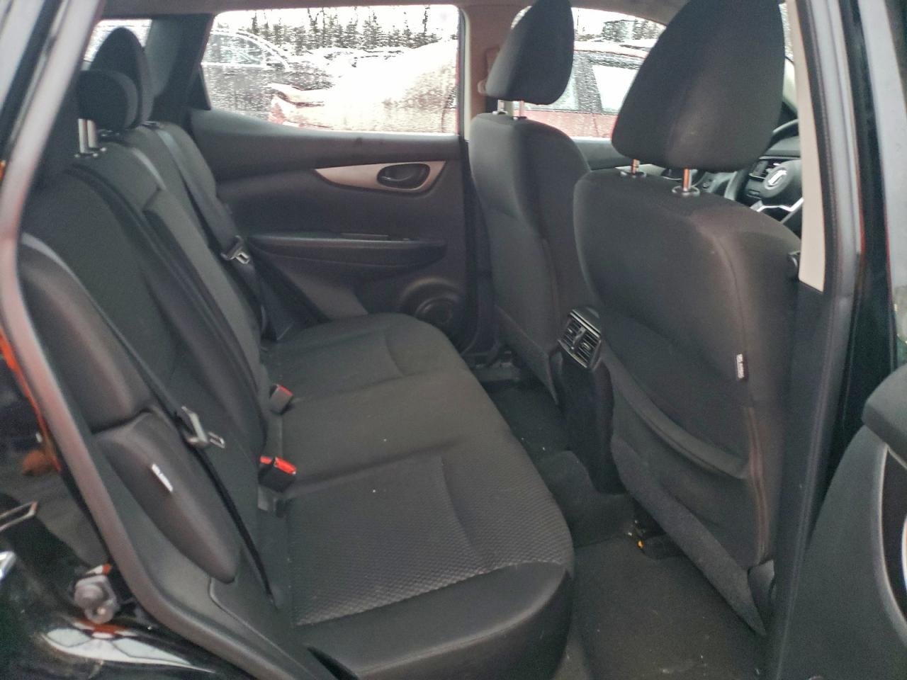 Nissan Rogue S Image 5