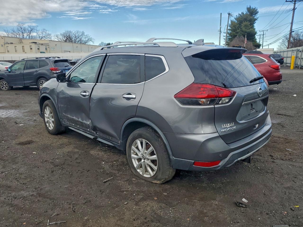 Nissan Rogue S Image 4