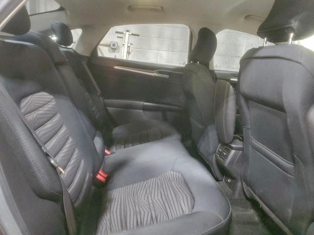 Ford Fusion Se Image 11