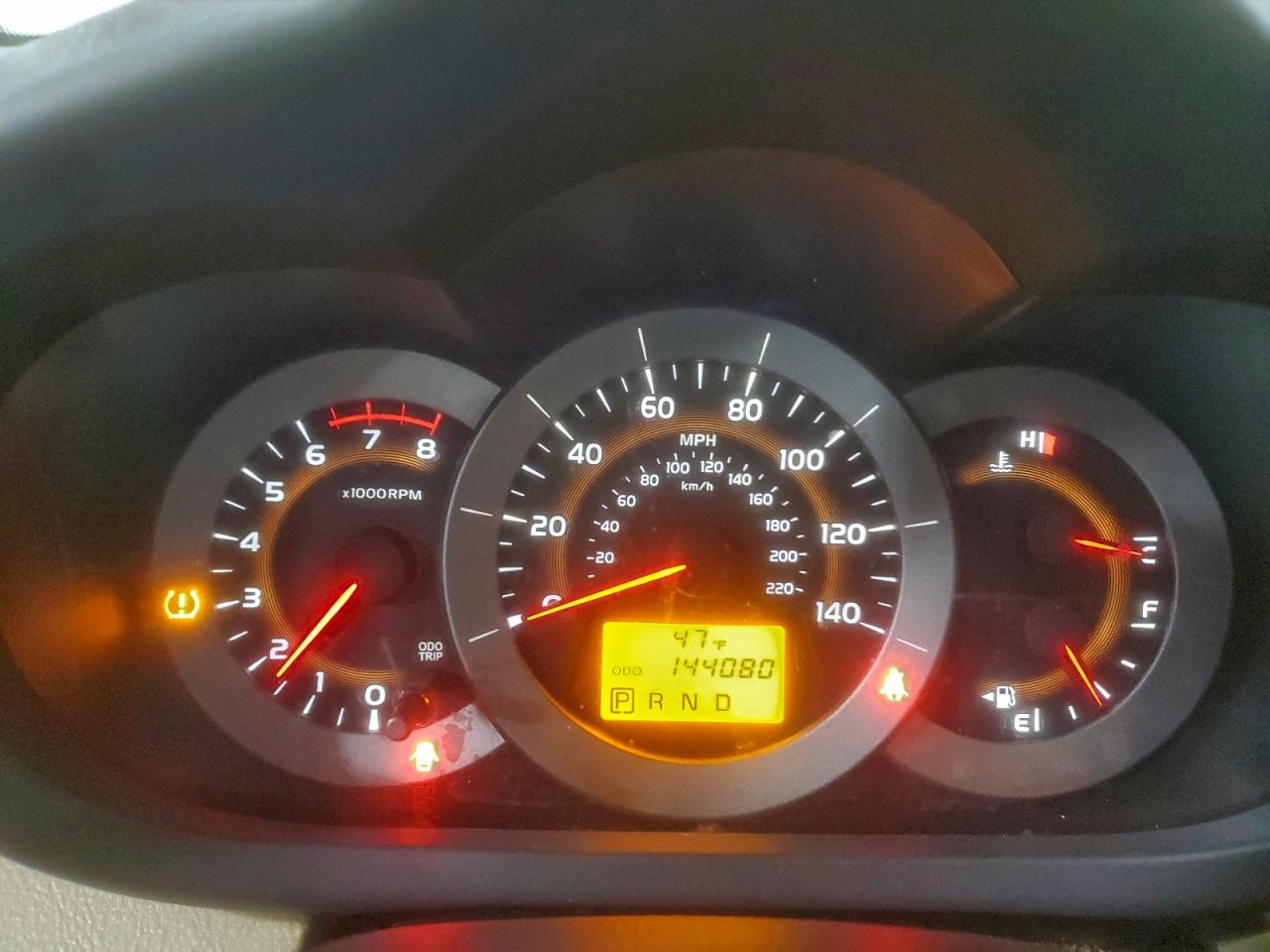 Toyota RAV4 Image 12