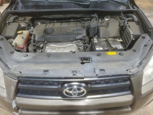 Toyota RAV4 Image 7