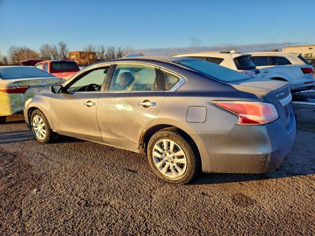 Nissan Altima 2.5 Image 6