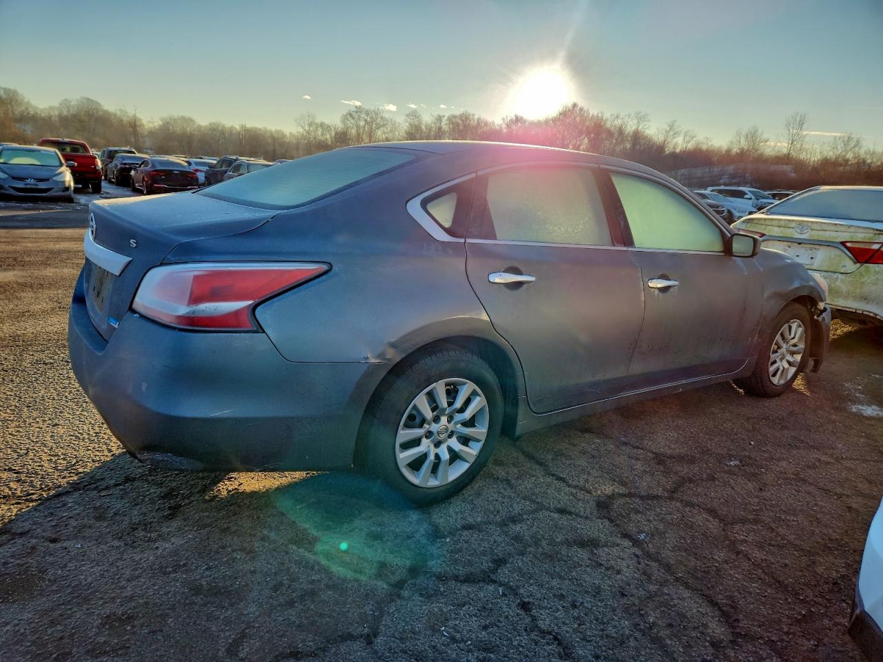 Nissan Altima 2.5 Image 3