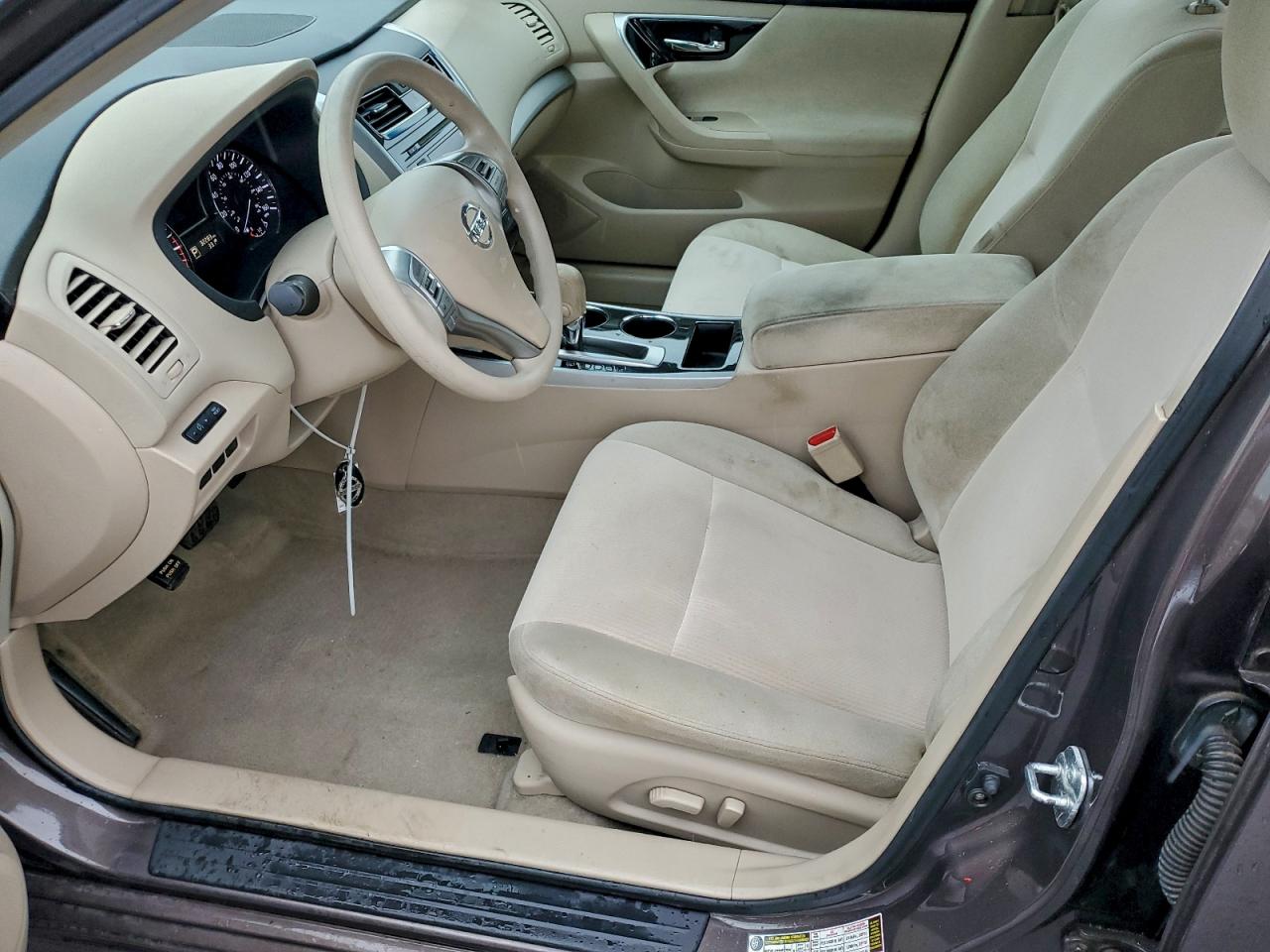 Nissan Altima 2.5 Image 12